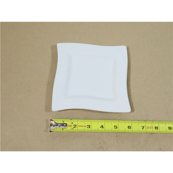 LOT DE 20 ASSIETTES CARRÉE 6"x6"