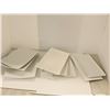 Image 1 : LOT DE 8 ASSIETTES RECTANGULAIRE ASST