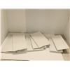 Image 1 : LOT DE 8 ASSIETTES RECTANGULAIRE ASST