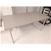 Image 1 : TABLES EN MELAMINE 59"x30"