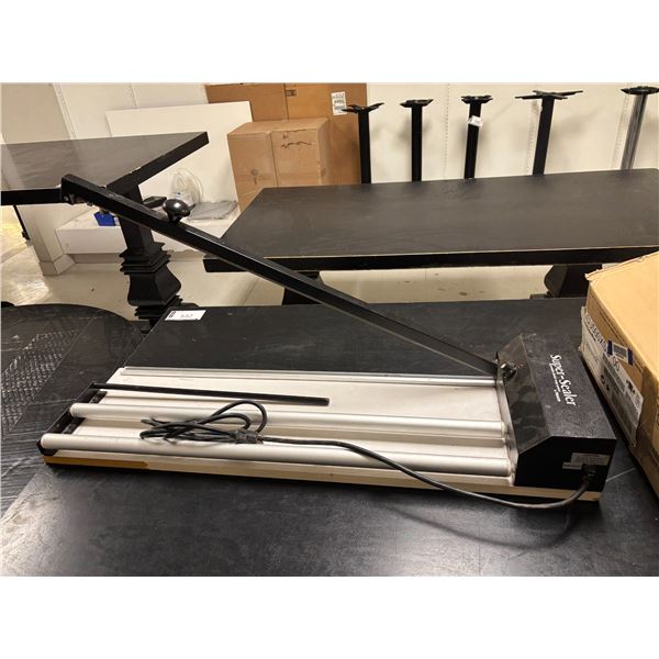 SYSTÈME D'EMBALLAGE SOUS FILM RÉTRACTABLE INDUSTRIEL SUPER SEALER TRAC #SS 32 DS  696w
