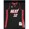 Image 3 : SHAQUILLE ONEAL SIGNED HEAT JERSEY KB AUTHENTICS COA