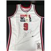 Image 1 : MICHAEL JORDAN SIGNED TEAM USA JERSEY UPPER DECK HOLO