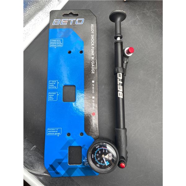 BETO Alloy Shock Pump with Gauge, Model SP-002AG-EN