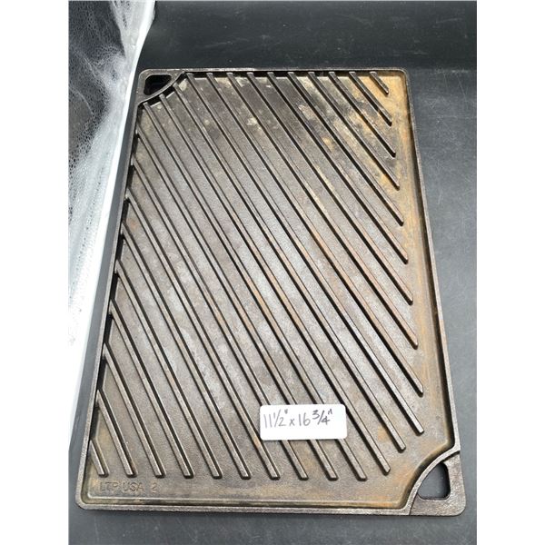 Lodge Reversible Cast Iron Griddle 11.5 x 16.75 Inches