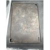 Image 2 : Lodge Reversible Cast Iron Griddle 11.5 x 16.75 Inches
