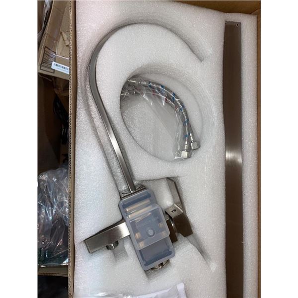 Stainless Steel Sanitary Ware Faucet With Accessories