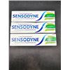 Image 1 : Sensodyne Fresh Mint Toothpaste Ð Set of 3x100g
