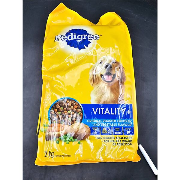 Pedigree Vitality Plus Dog Food, 2 kg, Chicken and Vegetable Flavor