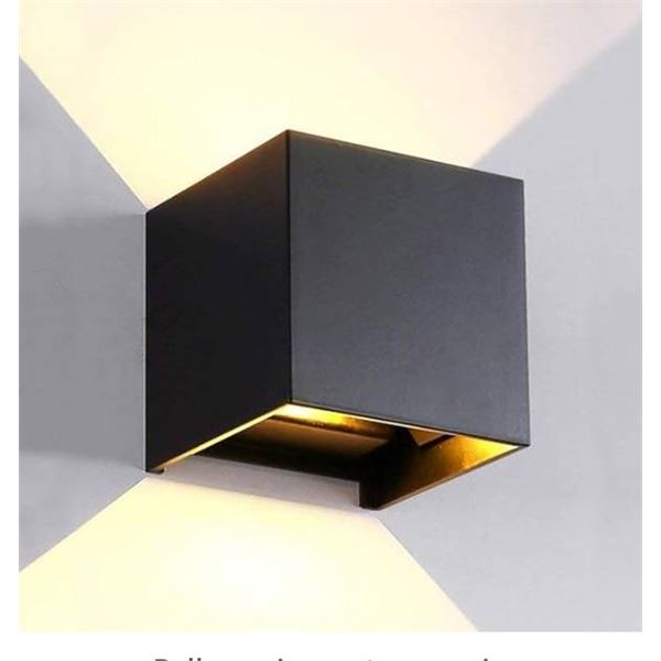 Lanfu LED Outdoor Wall Sconce, Model HX-A20005K-CA, Black Painted Finish