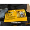 Image 4 : DeWalt 20-Pocket Pro Framers Tool Belt with Yoke-Style Suspenders