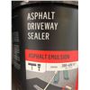 Image 2 : RESISTO Asphalt Driveway Sealer, 17 L (4.5 gal), 4-Year Durability