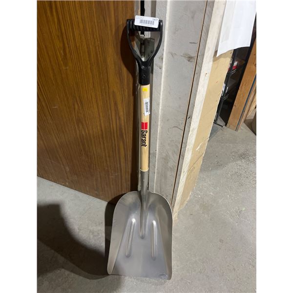 Garant Aluminum Snow Shovel with Wooden Handle