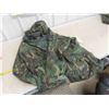 Image 8 : Snow Camo Size Large Pants, Hoody Appears New with 