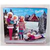 Image 2 : #955 MATTEL WINTER HOLIDAY BARBIE GIFT SET 1995