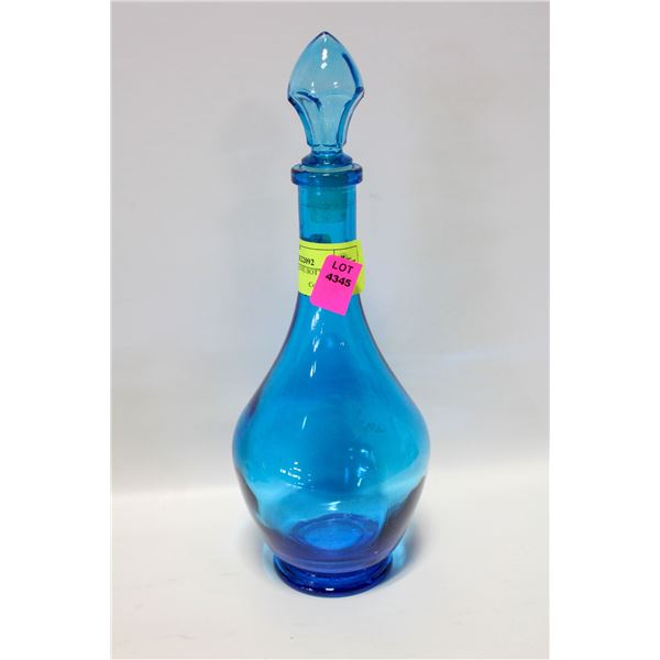 VTG. BLUE JEANIE BOTTLE DECANTER