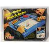 Image 1 : ROCKET HOCKEY GAME VINTAGE
