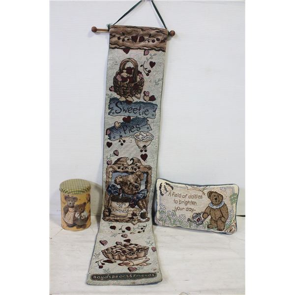COLLECTABLE BOYD'S BEAR COLLECTION PILLOW