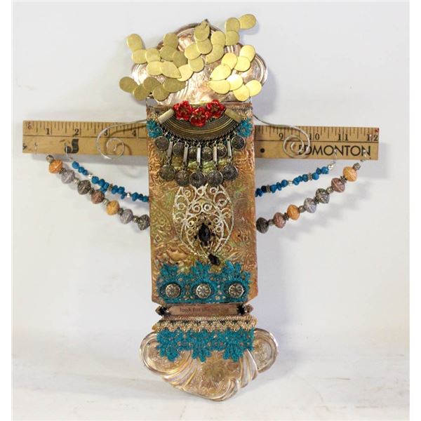 ORNATE RELIGIOUS CROSS