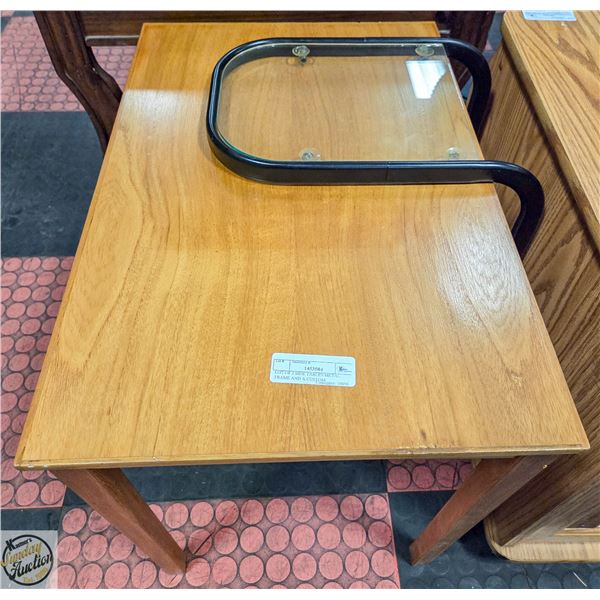 PAIR OF SIDE TABLES