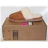 Image 1 : NEW WOMENS 7 UGG SLIPPERS