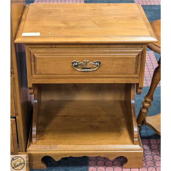 ROXTON NIGHT STAND 25" X 15" X 21" MADE IN CANADA
