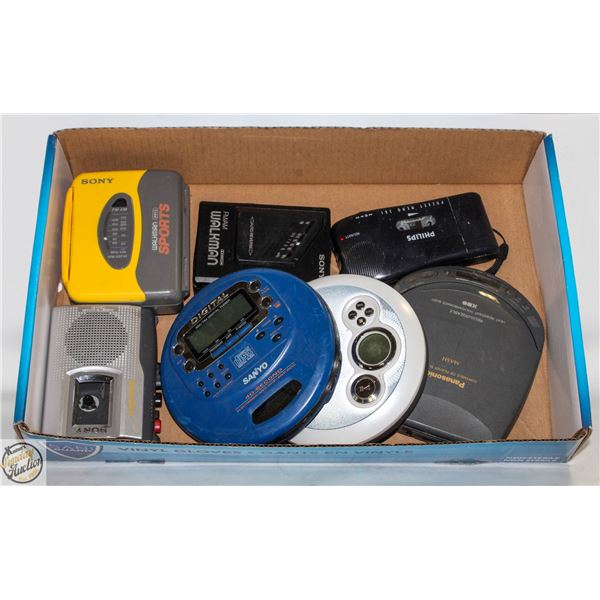 LOT OF VINTAGE CD/TAPE PLAYERS