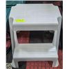 Image 1 : RUBBERMAID 2 STEP LADDER STOOL