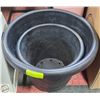Image 1 : PLANT POTS INDOOR OUTDOOR