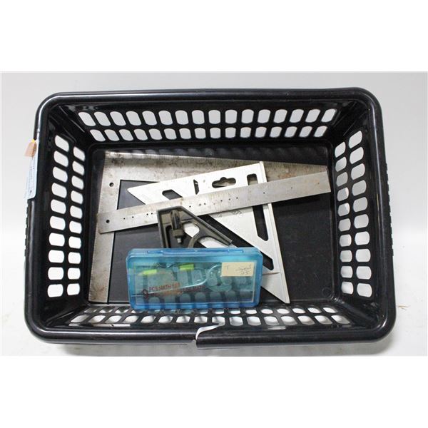 LOT OF MEASURING SQUARES VARIOUS SIZES