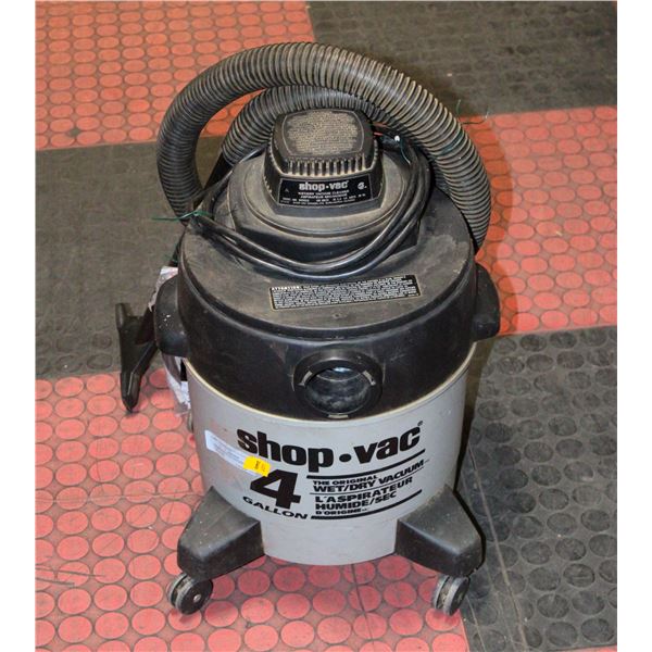 SHOP-VAC 4 GALLON WET DRY VACUUM