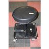 Image 1 : HEAVY DUTY ROLLING MECHANICS STOOL -