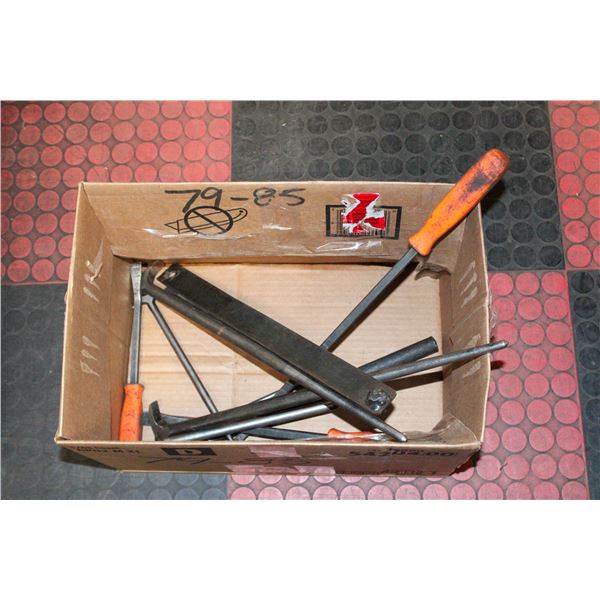 LOT OF VARIOUS PRY BARS – HEAVY DUTY SET