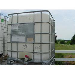 (2) 275 gal poly tanks