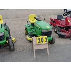 John Deere LX 279