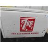 Image 2 : 7up Metal Picnic Cooler 