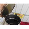 Image 8 : BA 100lbs Grease Pail with Lid, Clean.