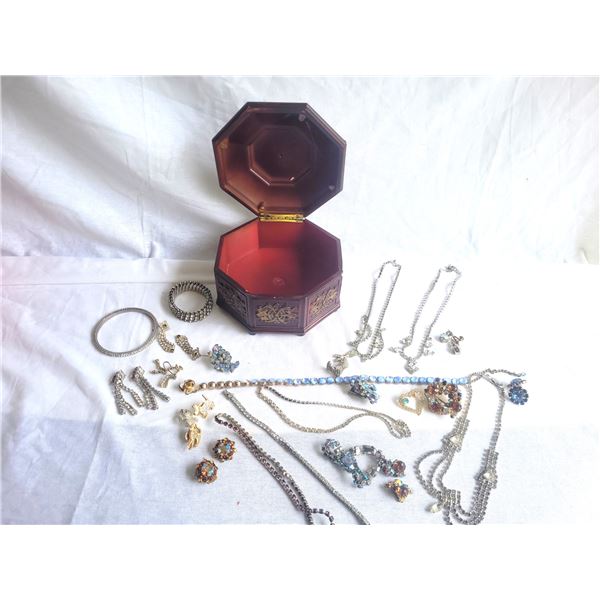 Vintage Rhinestone Jewelry A