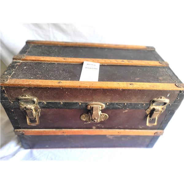 Vintage Childs Wood Trunk A