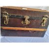 Image 2 : Vintage Childs Wood Trunk A