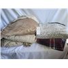 Image 1 : Throws/Blankets A