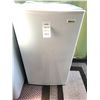 Image 1 : Magic Chef Fridge C