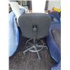 Image 4 : Office Chair C