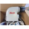 Image 3 : Tracer Projector & More B