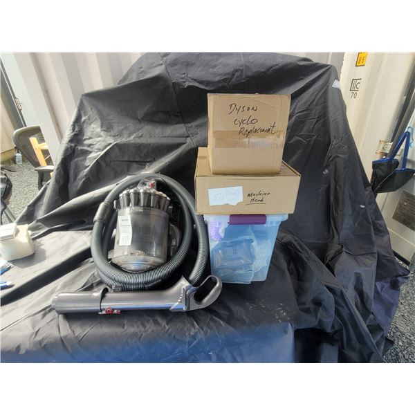 Dyson Cyclo Vacuum B