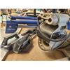 Image 5 : DeWalt Double Bevel Sliding Compound Miter Saw C