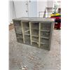 Image 1 : organizer with contents
