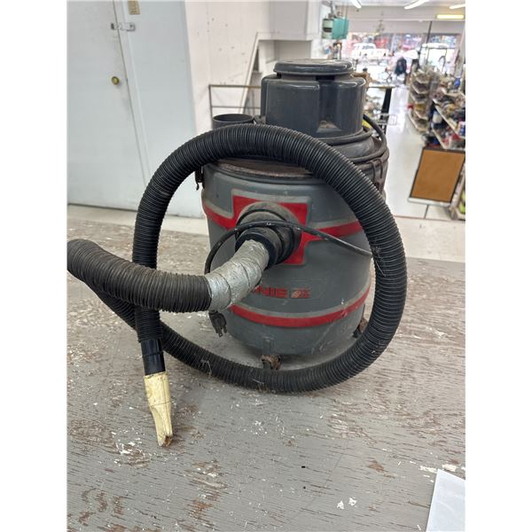 4 gallon shop vac