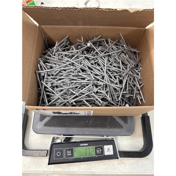 17.2lbs of 3.5"  phosphate coated nails