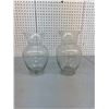 Image 1 : Two glass flower vases